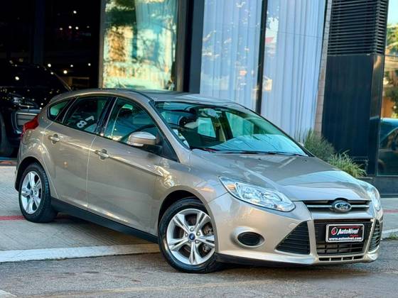FORD FOCUS 1.6 S 16V FLEX 4P MANUAL FORD FOCUS 1.6 S 16V FLEX 4P MANUAL